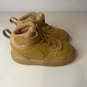 Nike Toddler Wheat High-Top Sneakers Size 7